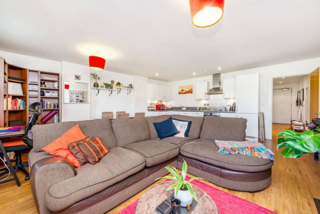 Property photo 2 of 9