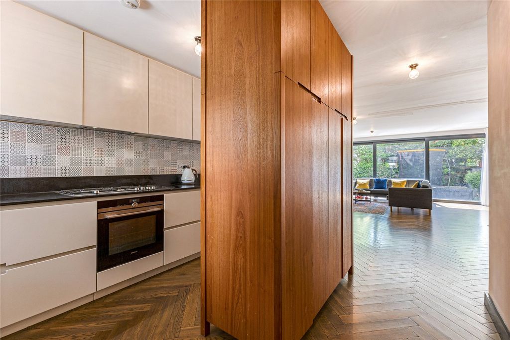 Property photo 2 of 16 Kitchen
