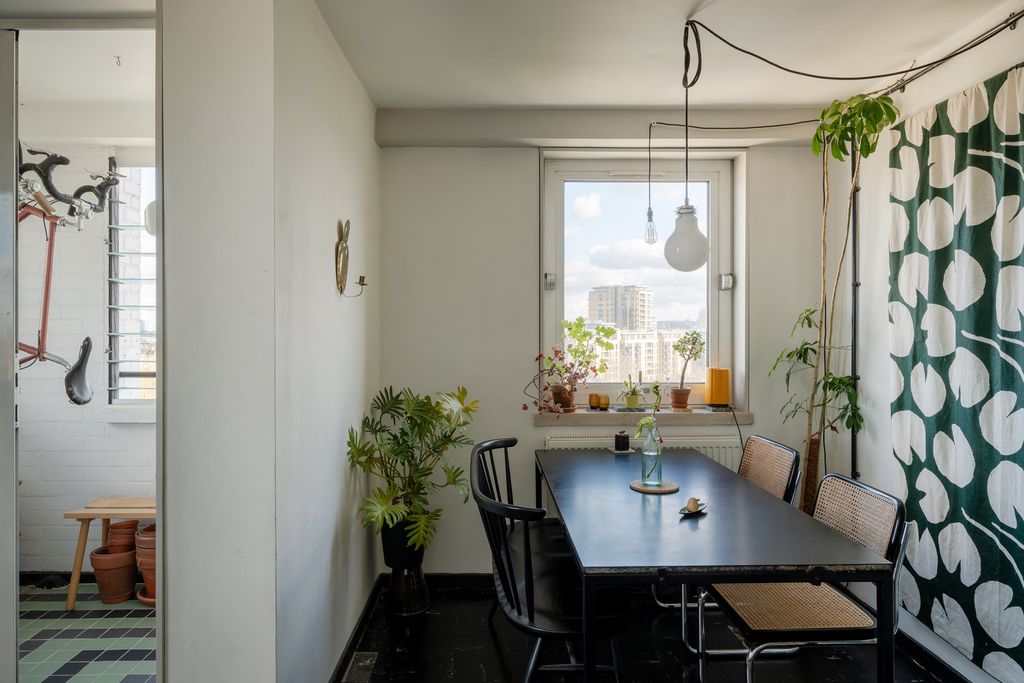 Property photo 1 of 32 265518 - Offenbach House, London E2 - High Res - Npp01827.Jpg