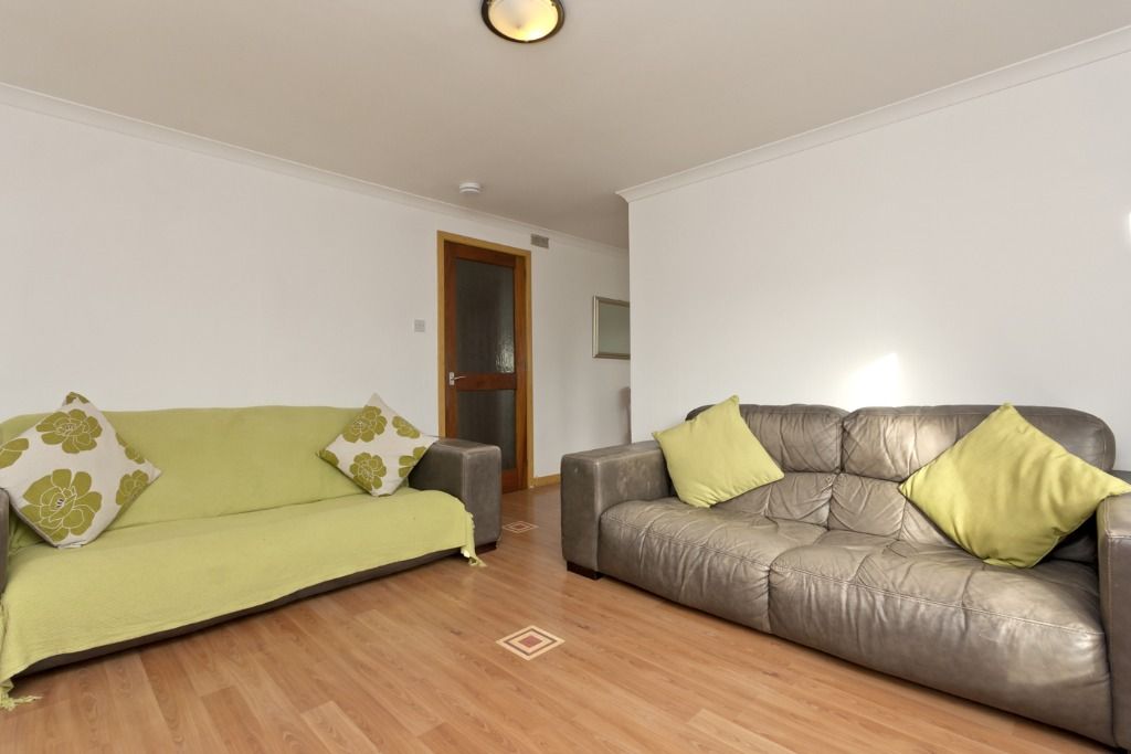 Property photo 3 of 12 Photo 3