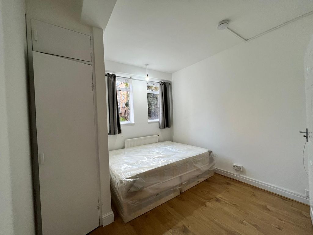 Property photo 1 of 3