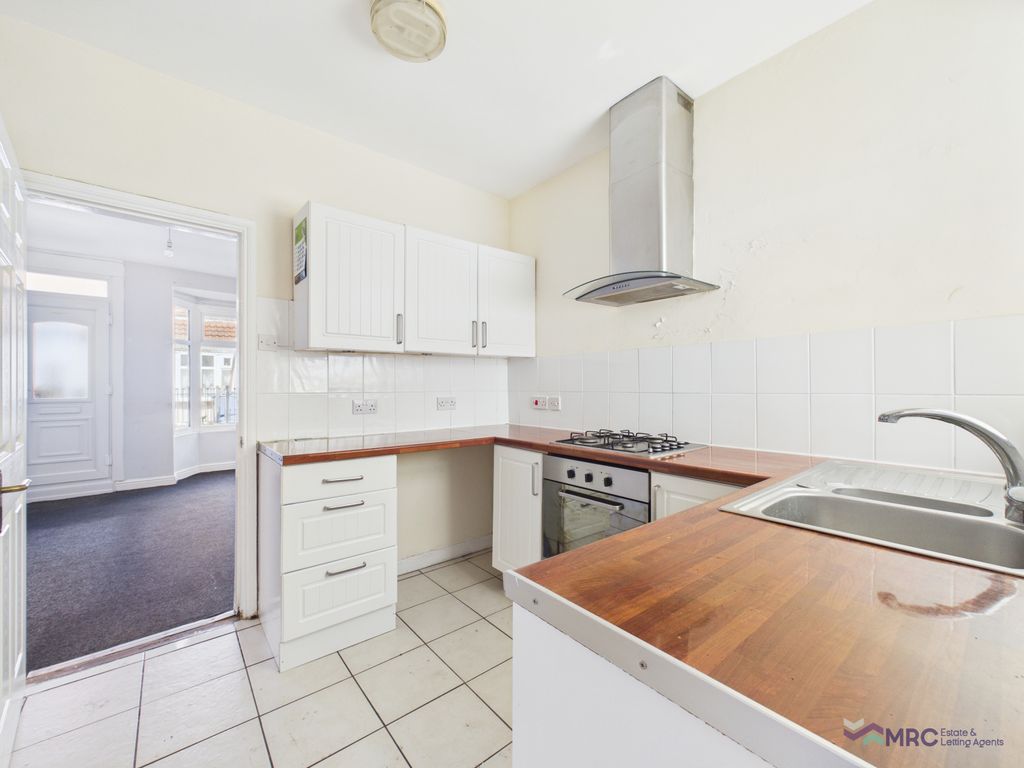 Property photo 3 of 9 Gallery