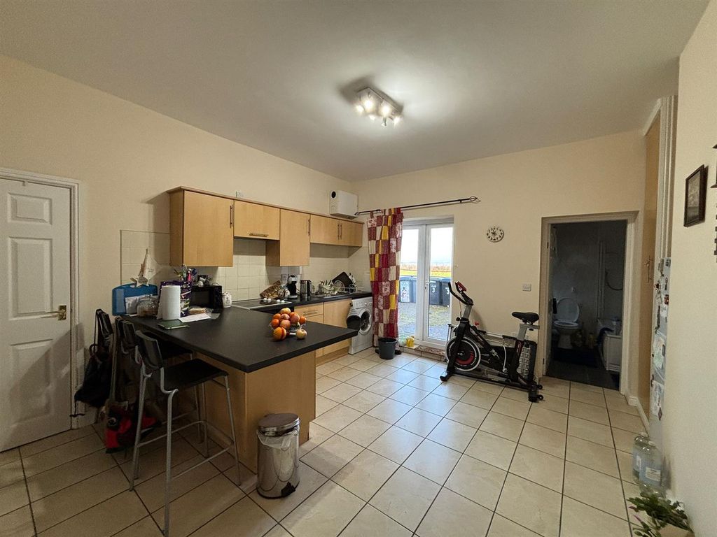 Property photo 3 of 5 Img-20251209-Wa0003.Jpg