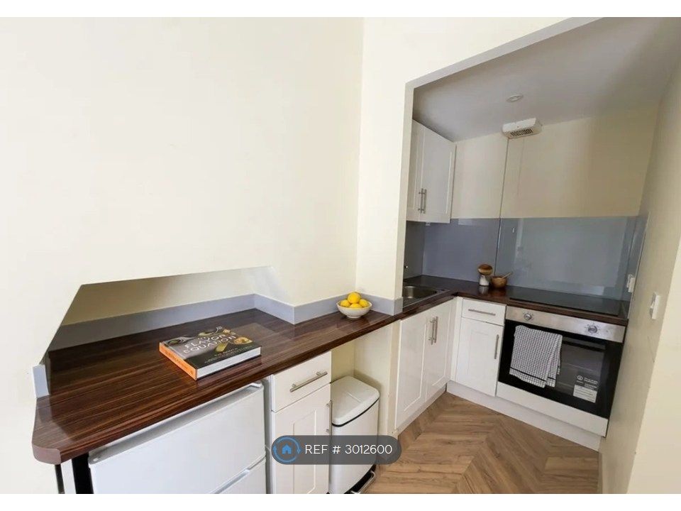 Property photo 3 of 4 Studio Kitchen