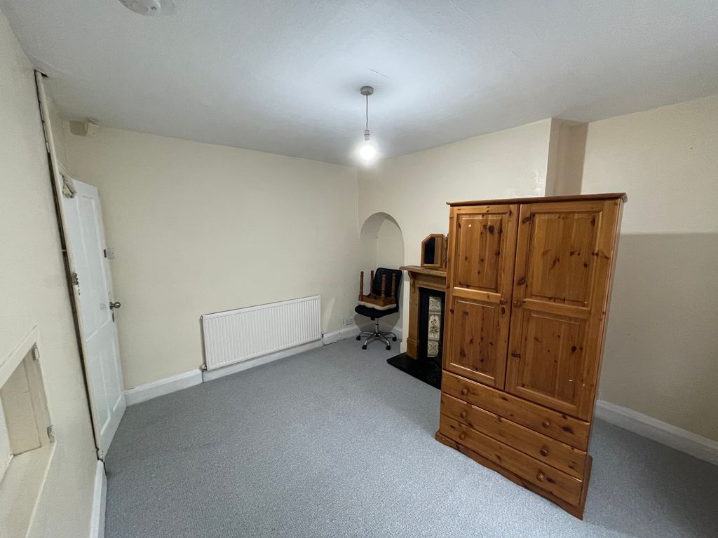 Property photo 3 of 11 Image