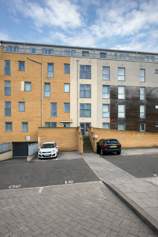 Property photo 1 of 7