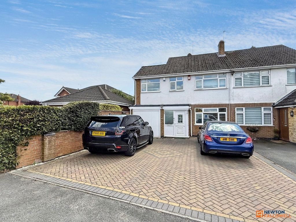 Property photo 1 of 31