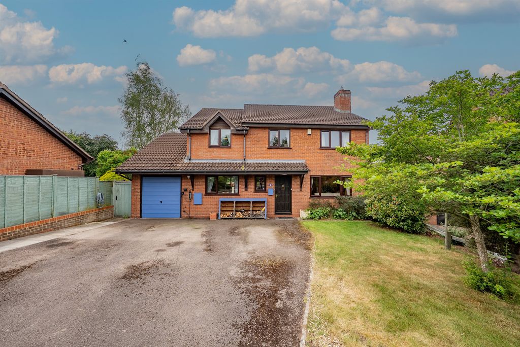 Property photo 1 of 33