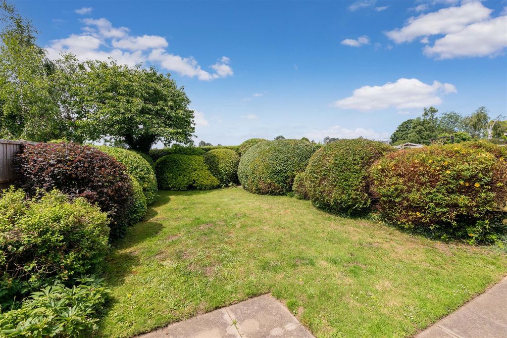 Property photo 2 of 19