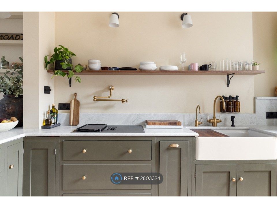 Property photo 3 of 34