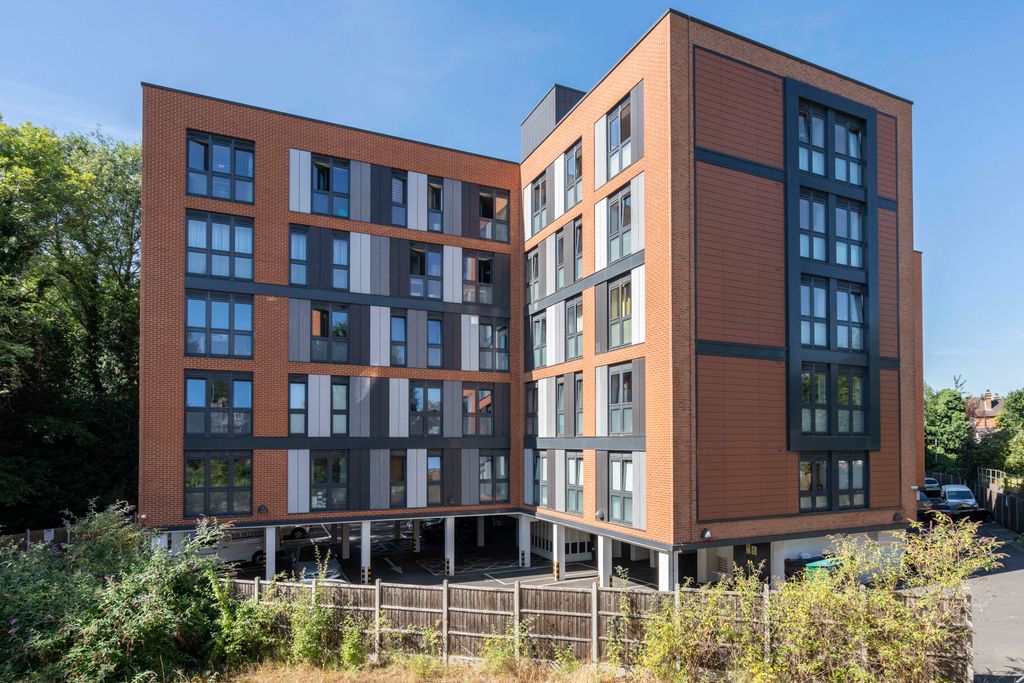 Property photo 1 of 9