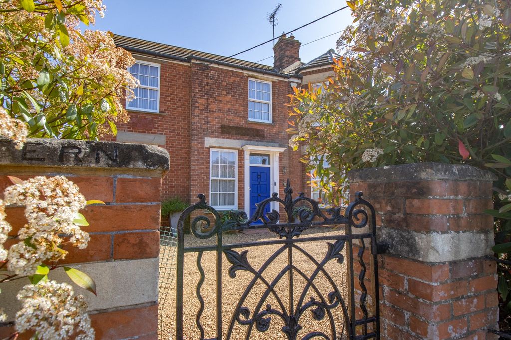 Property photo 1 of 39 3498640