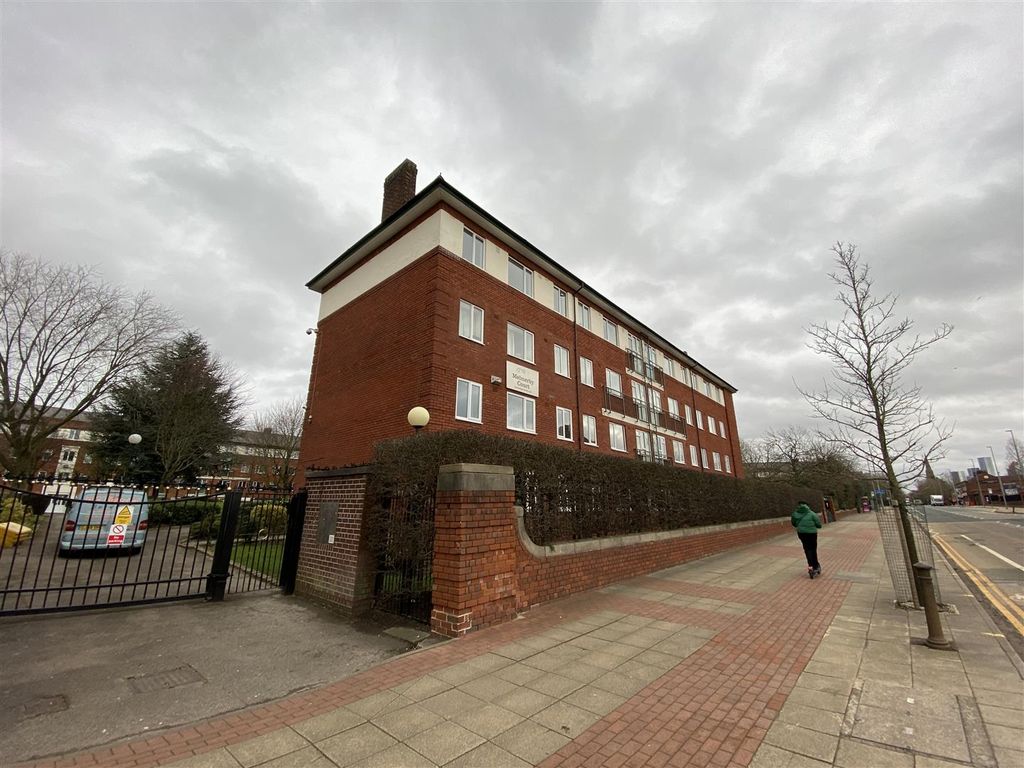 Property photo 2 of 10