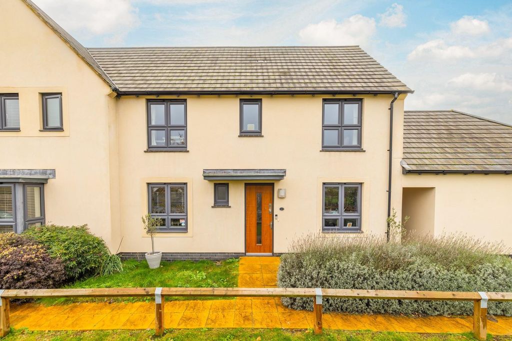 Property photo 2 of 31 Char0666.Jpg