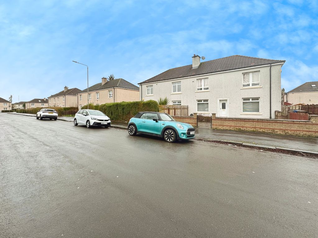 Property photo 1 of 19 Holehouse Drive,Glasgow,G13
