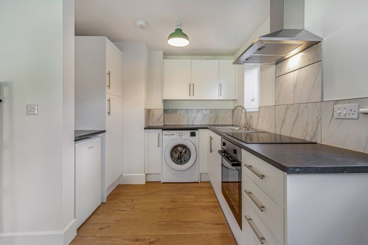 Property photo 1 of 8 308086