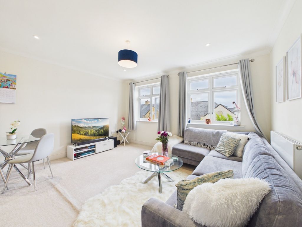Property photo 2 of 11 5180444
