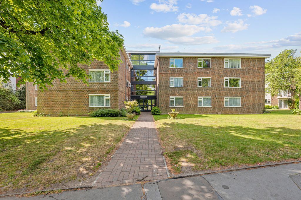 Property photo 2 of 13
