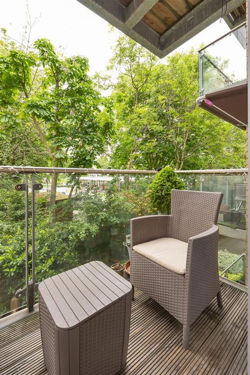 Property photo 3 of 27 Queen Mary Avenue, E18