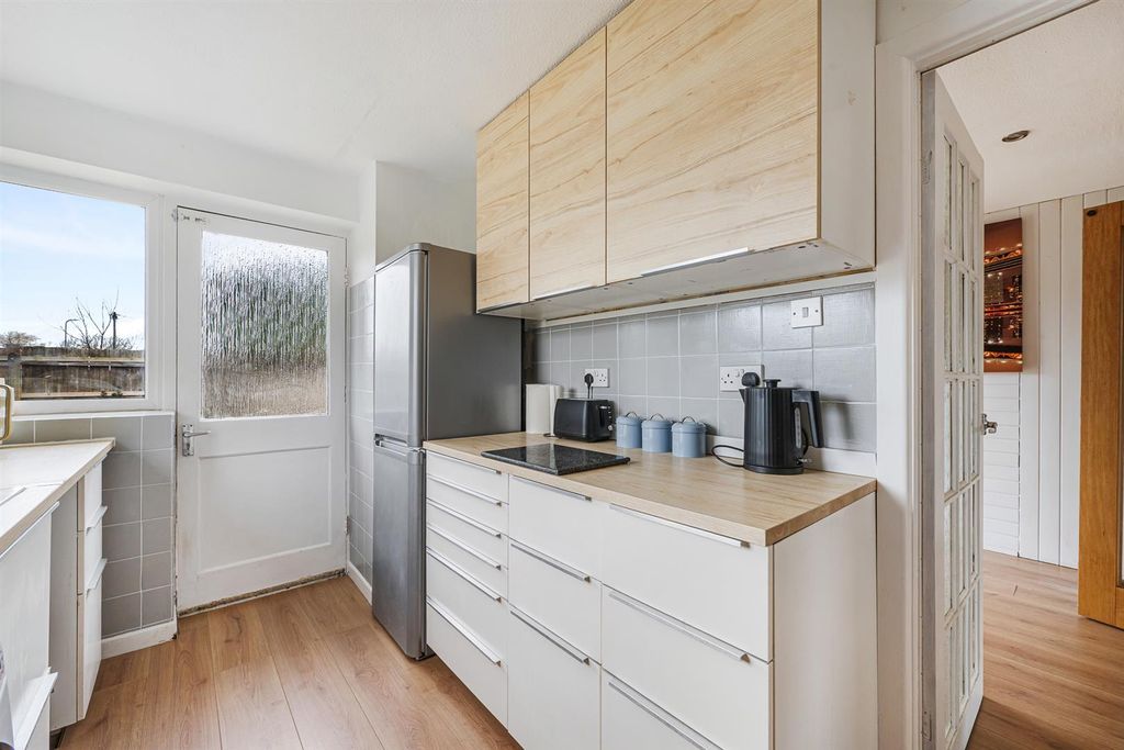 Additional image 11 of 3 bed semi-detached house for salePriory Close, Formby, Liverpool L37