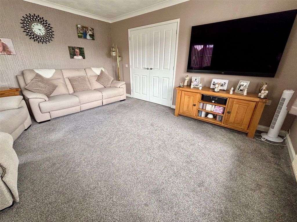 Additional image 27 of 3 bed bungalow for saleSkomer Drive, Milford Haven, Pembrokeshire SA73