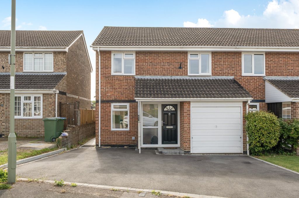 Property photo 1 of 11 1458572-16-6A06Ed...