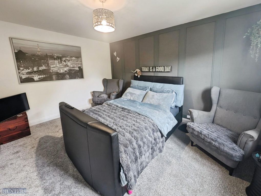 Property photo 3 of 19 Bedroom One