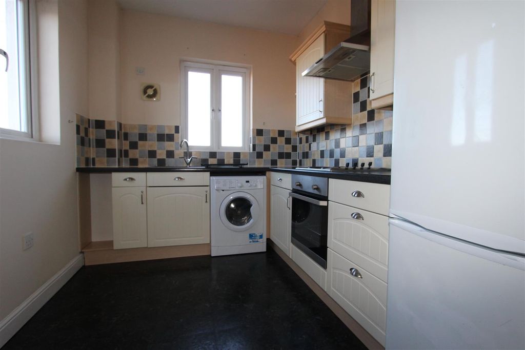 Property photo 2 of 6