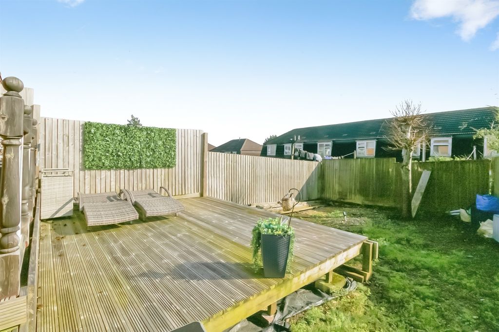 Property photo 2 of 22