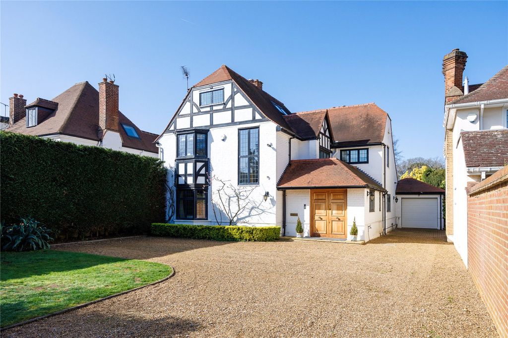 Property photo 1 of 19 Front Exterior