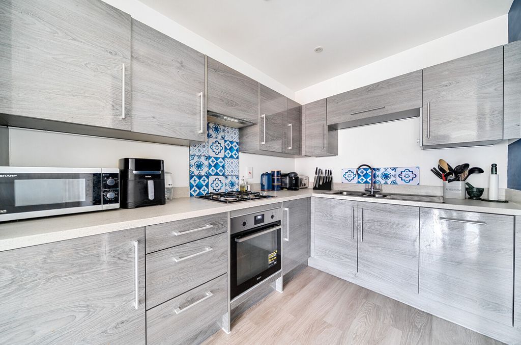 Property photo 3 of 23 Picture 3