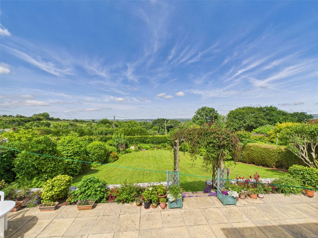 Property photo 2 of 14 Picture No. 08
