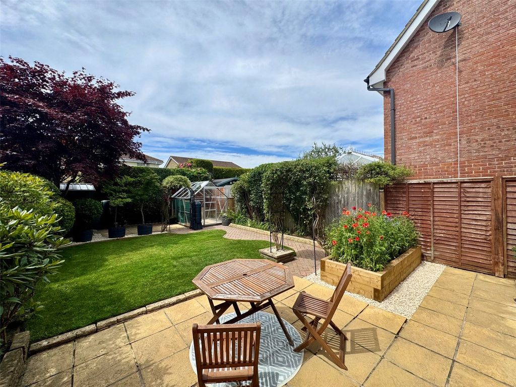 Property photo 2 of 14 Picture No. 23
