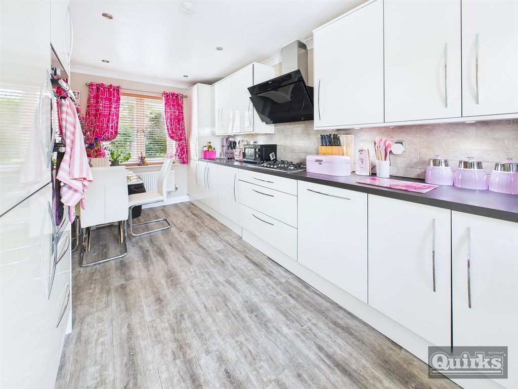 Property photo 2 of 16 Cam02342G0-Pr0143-Still002.Jpg