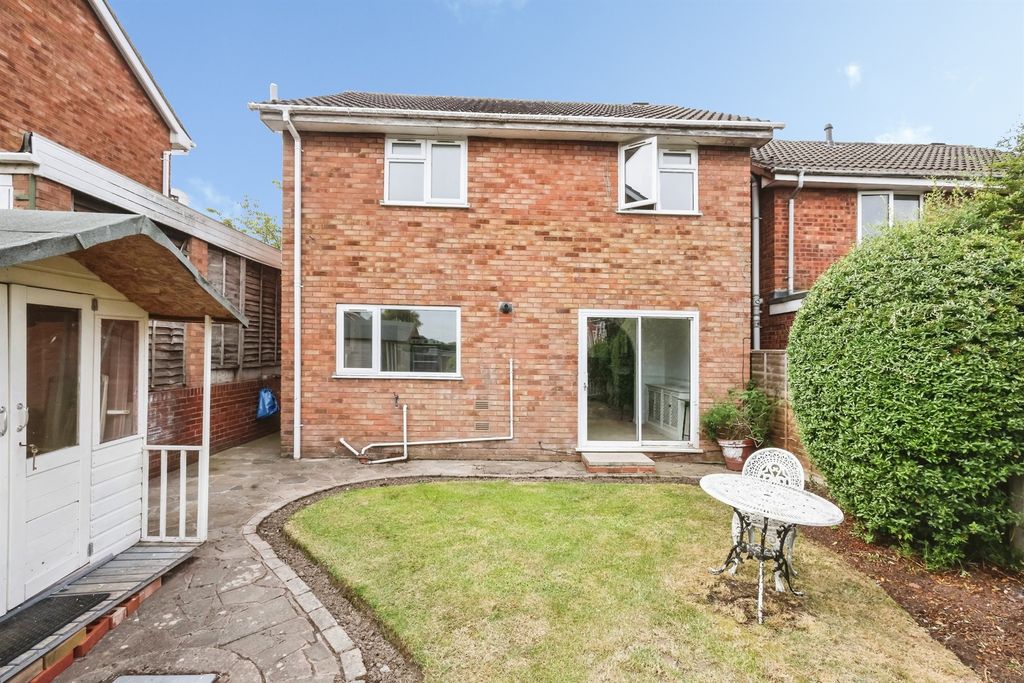 Property photo 2 of 19