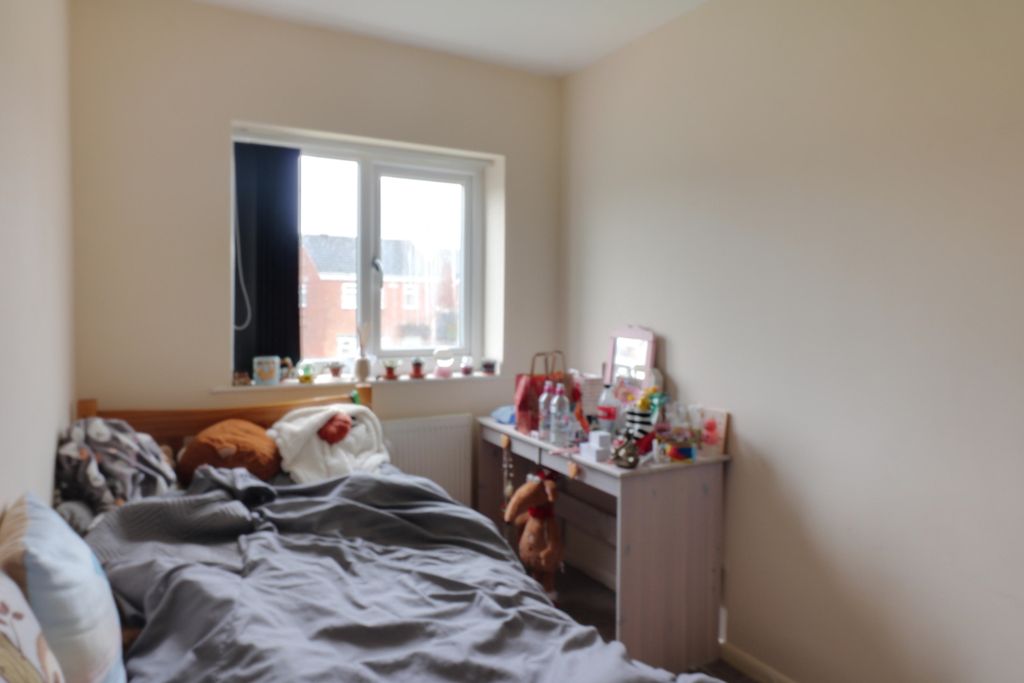 Property photo 3 of 5 Second Bedroom