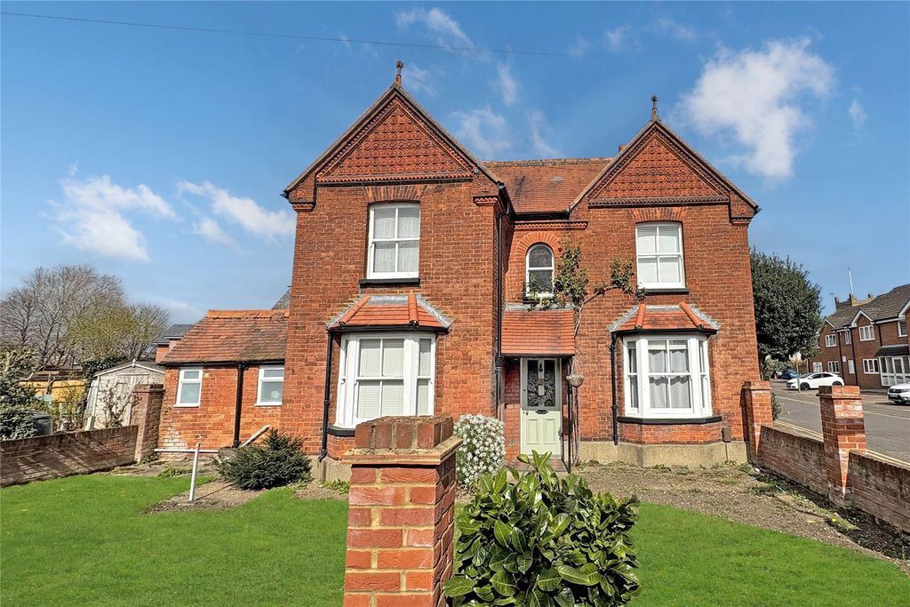 Property photo 1 of 17 Picture No. 24