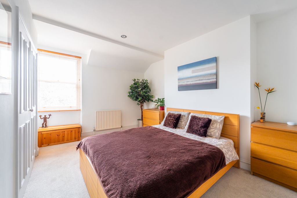 Property photo 2 of 11 Mba07588