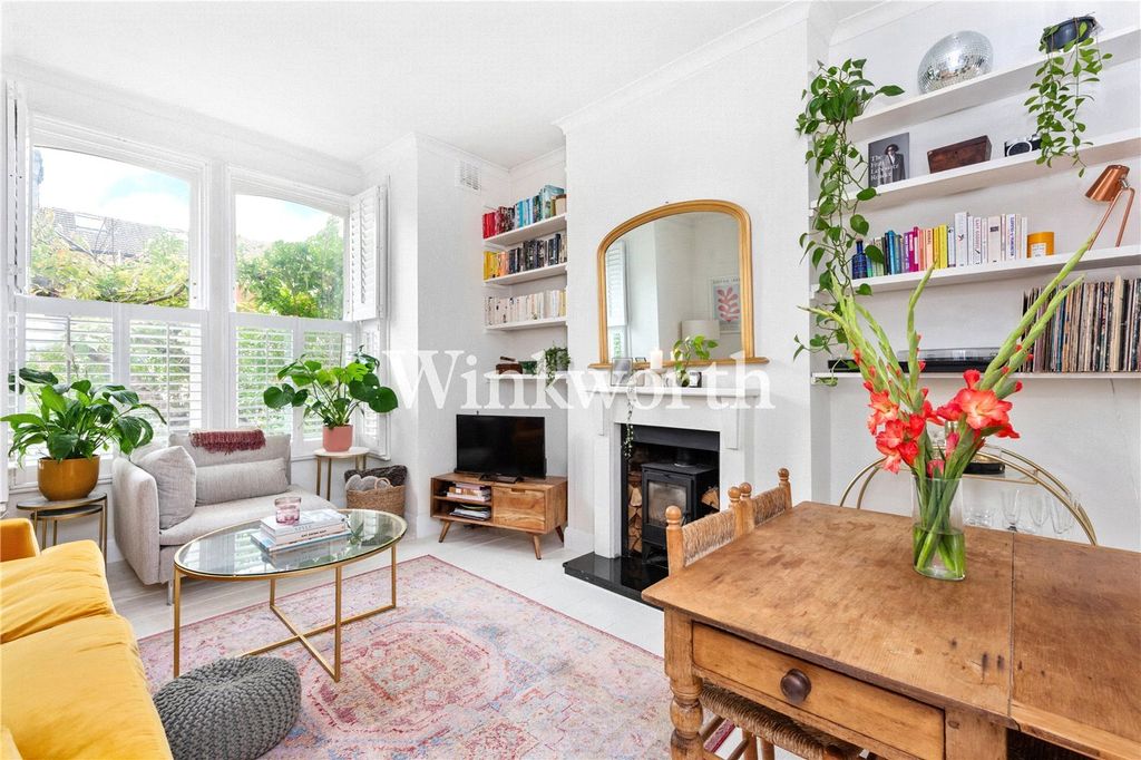 Property photo 1 of 22 Picture No. 12