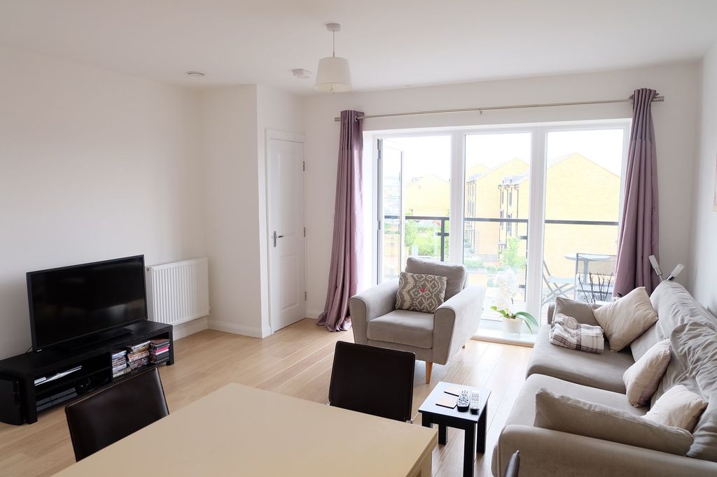 Property photo 2 of 7 Lounge