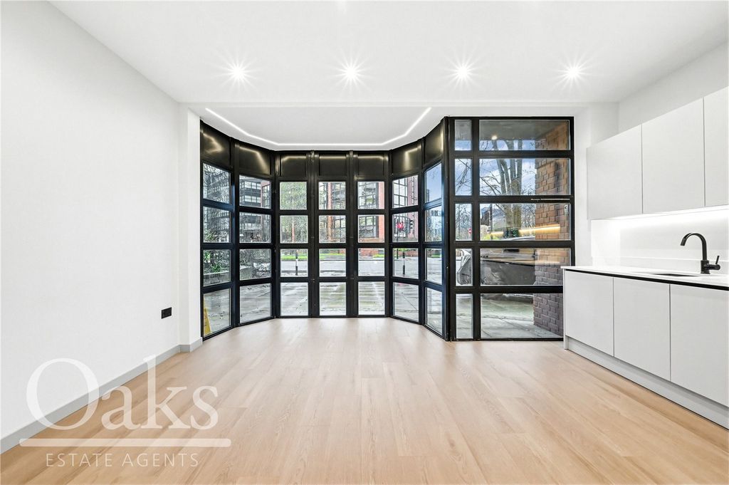 Property photo 3 of 9 Picture No. 02