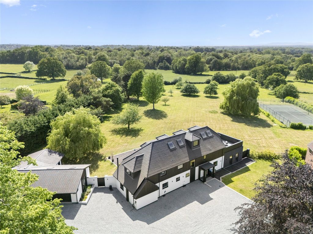 Property photo 2 of 17 Picture No. 02