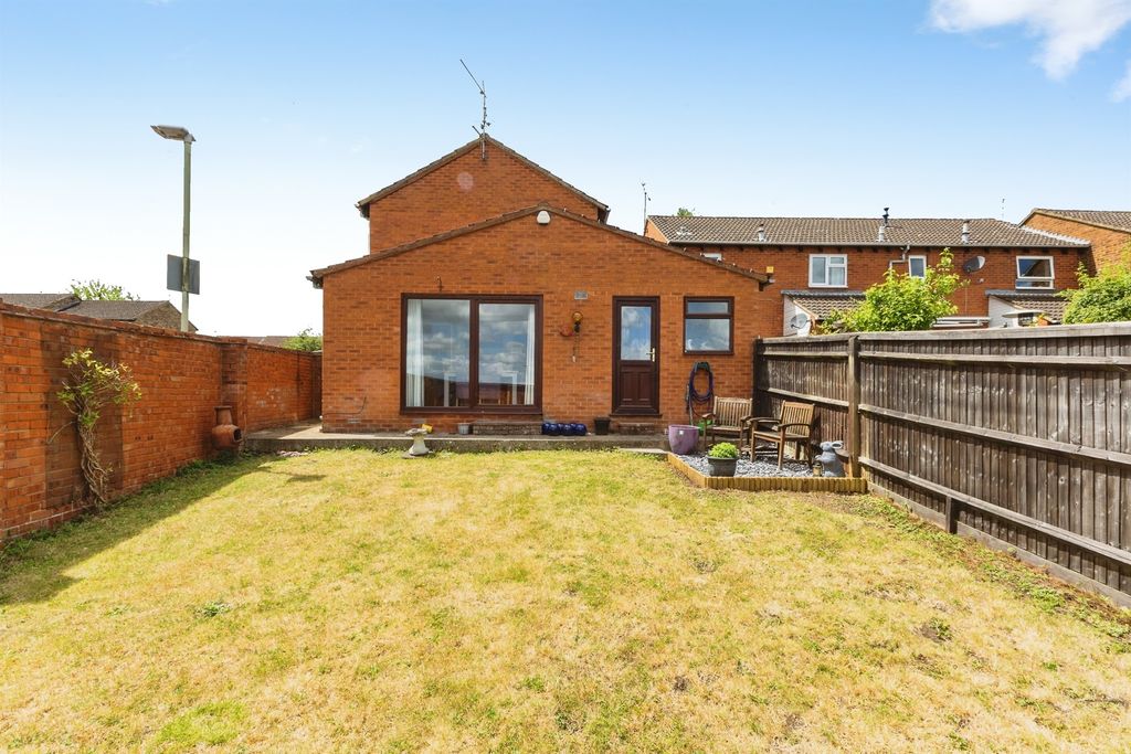 Property photo 2 of 19