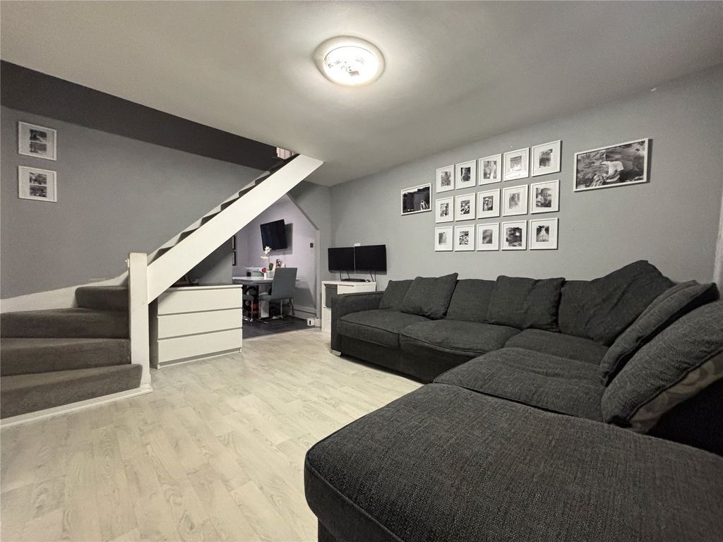 Property photo 3 of 14 Picture No. 11