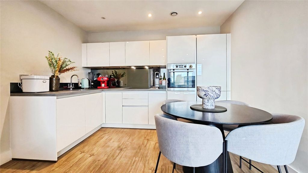 Property photo 3 of 13 Kitchen