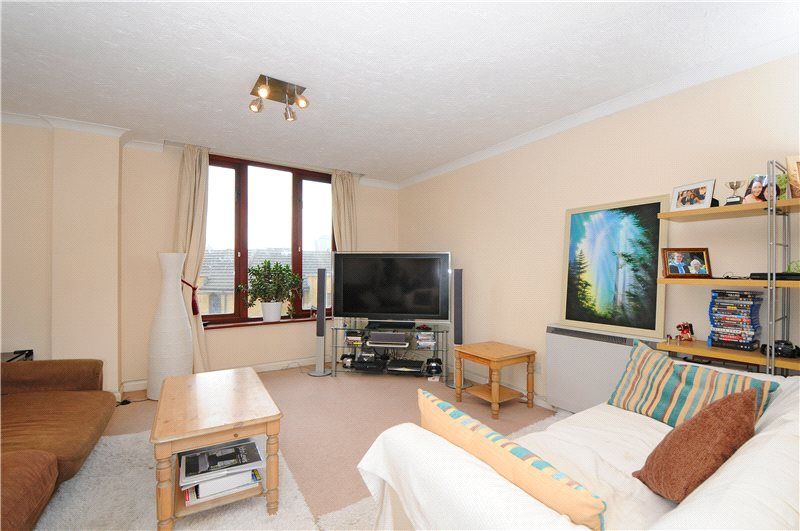 Property photo 1 of 9 Reception