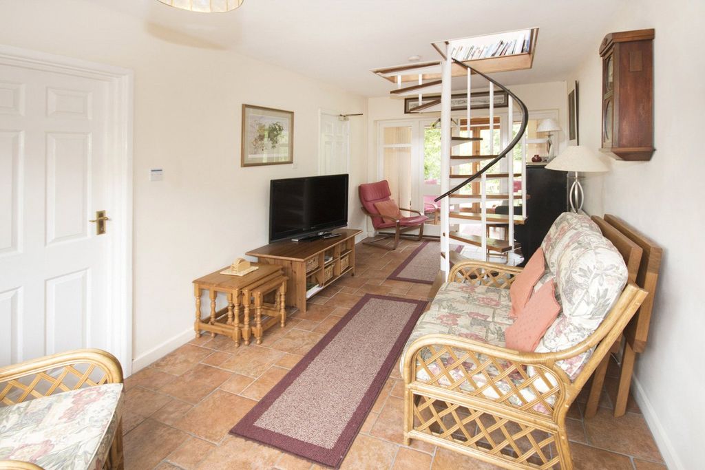 Property photo 2 of 14 Picture 2