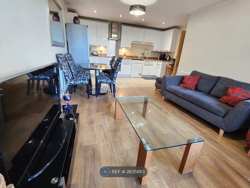 Property photo 3 of 7 Kitchen