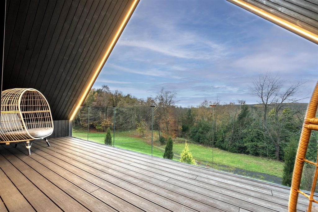 Property photo 3 of 15 Balcony