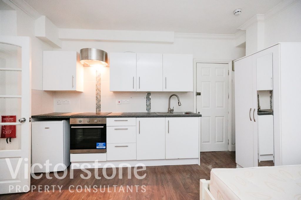 Property photo 2 of 4 1854124